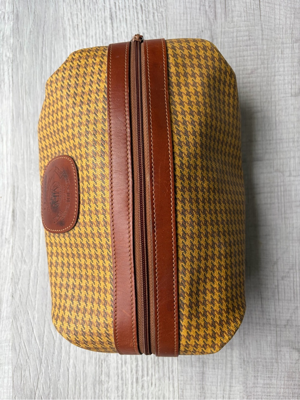 Vintage Rare Ghurka Marley Hodgson Travel Case in Derby Plaid.